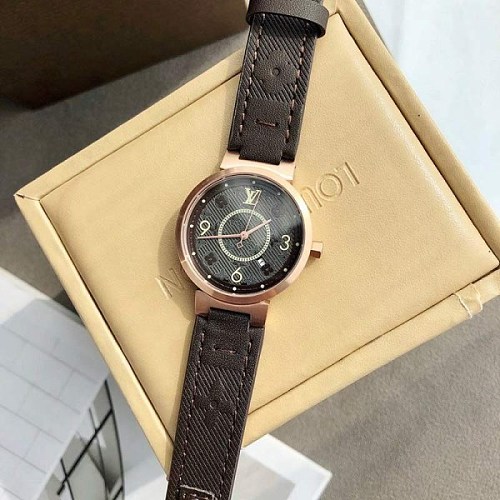 入手困難品！ルイヴィトン 時計 タンブール ストリート ダイバー 36mm vum29771