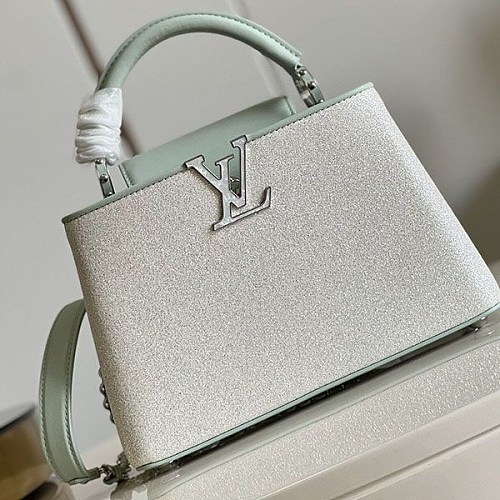 超希少！ルイヴィトン ショルダーバッグ カプシーヌ コピー vui54180