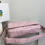 世界中で大人気♪【プラダ】パデッドナッパ レザー ショルダーバッグ 偽物 1BD306