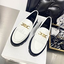 完売必至 セリーヌ ルコ トリオンフローファー コピー カーフスキン Cew00493 完売必至 セリーヌ ルコ トリオンフローファー コピー カーフスキン Cew00493
