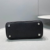 メゾン マルジェラ 偽物「5AC」ドローストリングバッグ ミニ ハンドバッグ SB3WD000