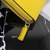 稀少プラダ サフィアーノエンボスレザー ジップアラウンド長財布 コピー イエロー puw35402