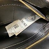 フェンディ ヴェルサーチェ フェンダーチェ コラボ バッグ スーパーコピー feu51761