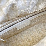 世界中で大人気♪レディディオール 偽物 ウィッカー&ジャカード ミディアム バッグ M0565CMVN_M925