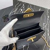 定番 新作限定 プラダ ショルダーバッグ 偽物 pux23331