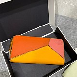大人気!!新色ロエベ 財布 パズル 偽物 ラウンドジップ ウォレット loj45145