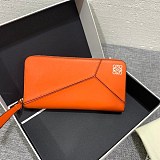 完売必至ロエベ 財布 パズル コピー ラウンドジップ ウォレット loy21668