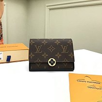関税負担なし【ルイヴィトン 財布 偽物】モノグラム ミニ財布 ポルトフォイユ・フロールコンパクト M64587 関税負担なし【ルイヴィトン 財布 偽物】モノグラム ミニ財布 ポルトフォイユ・フロールコンパクト M64587
