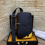 超話題!フェンディ バッグ バグズ 偽物 ナイロンワンショルダーバックパック fev49424