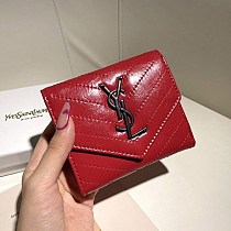 大人気!!新色 サンローラン☆待望の3つ折りミニ財布 偽物 Sae93463 大人気!!新色 サンローラン☆待望の3つ折りミニ財布 偽物 Sae93463