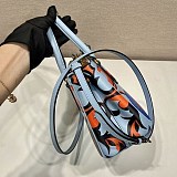 定番プラダ スーパーコピー ガレリア レザー スモールバッグ puv62000