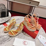 クリスチャンルブタン Mafaldina 偽物 ウェッジソール サンダル 2色 Ruv00331