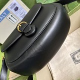【日本未発売】グッチ エンボス スムースレザー ショルダーバッグ 偽物 2色 675923UD0ET2546