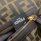 目を惹くカラーフェンディ コピー バゲット ファブリック バッグ fep10487