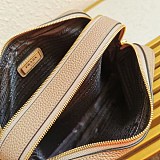 ★日本!!人気！新色 ギフトに最適♪プラダ 偽物ダブルジップ ショルダーバッグ pud22389