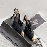可愛いサンローラン◆LOLA モノグラムデニム ロゴ サンダル 偽物 Say17632