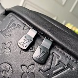 新作 ルイヴィトン ショルダーバッグ コピー メンズ ディスカバリー バムバッグ M44388