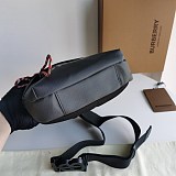 【日本未発売】バーバリー ショルダーバッグ 偽物 ホースフェリーhorseferryショルダークロスボディバッグ Bac61816