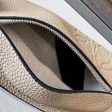 ☆超人気☆ロエベ ショルダーバッグ 偽物 loq27477