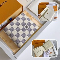 ルイヴィトン ポルトフォイユマルコNM 偽物 二つ折り財布 vuj92451 ルイヴィトン ポルトフォイユマルコNM 偽物 二つ折り財布 vuj92451