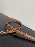 入手困難フェンディ タッチ コピー レザー バッグ fev70915