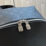 春もの新作ルイヴィトン ディスカバリーバックパック 偽物★タイガ・レザー モノグラム vuj60474