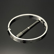 セール新作カルティエ LOVE ブレスレット 偽物、スモールモデル kaj54924 セール新作カルティエ LOVE ブレスレット 偽物、スモールモデル kaj54924