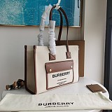 定番バーバリー トートバッグ コピー スモール SM NEW TOTE 8044138