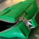 ボッテガヴェネタ カセット カメラバッグ コピー bon08251