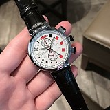 ルイヴィトン タンブール 偽物 クロノグラフ 42mm お洒落に♪ vuk05062