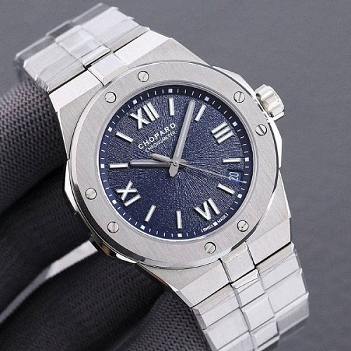 稀少ショパール 偽物 アルパイン イーグル 41 MM 3色 sho01104