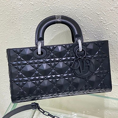超希少！【ディオール】LADY D-JOY バッグ 偽物 カナージュ カーフスキン del92920