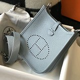 大人気！エルメス エヴリン TPM 16 ショルダーバッグ コピー ero18156