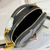 定番ディオール CD SIGNATURE オーバル カメラバッグ コピー 3色 S2201UTZQM928