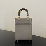 フェンディ レディース サンシャイン ショッパー ミニバッグ コピー feq59967