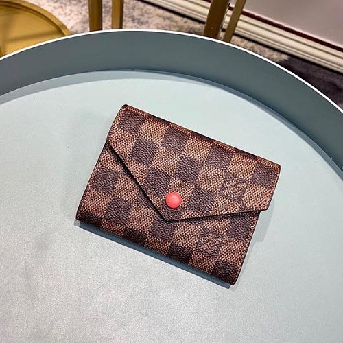 ルイヴィトン ポルトフォイユ ヴィクトリーヌ 偽物 LV20333