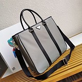 完売必至【プラダ】ナイロンxサフィアーノレザー トートバッグコピー puh65564