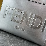 ☆超人気☆フェンディ サンシャイン ミディアム レザー ショッパーバッグ 偽物 fep53986