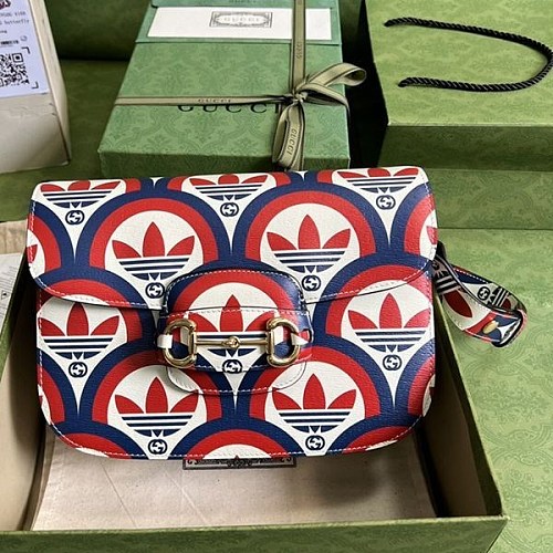 日本未入荷アディダス×グッチ 偽物 ホースビット1955 ショルダーバッグ 602204UVG0G4168