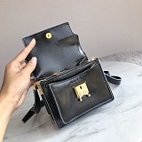 超希少！マルニ バッグコピー ☆trunk bag トランクバッグ 偽物 maw68725