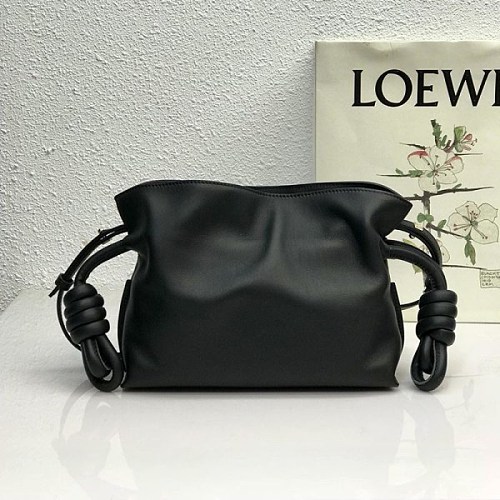 日本未入荷新作★ロエベ 偽物★フラメンコ クラッチ ミニ ナパ カーフスキン lom42588
