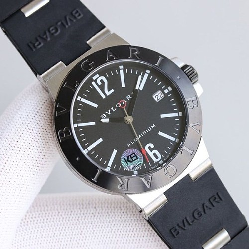 大人気♪ブルガリ 時計 スーパーコピー アルミニウムウォッチ 39mm 2色 Buc21044