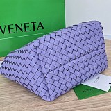 世界中で大人気♪ボッテガ ヴェネタ ミニ カバット トートバック ラムスキン 偽物 boa74137