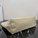 一目惚れ♪限定希少【プラダ】Re Nylon サフィアーノレザー トートバッグ pud94246