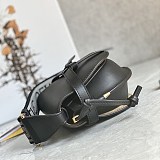 ☆超人気☆希少 ロエベ Gate カーフスキン ショルダーバッグ 偽物 los78774