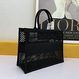 [送料無料] ☆ディオール☆ ブックトート 偽物ディオール エンブロイダリー メッシュ M1286ZWRA