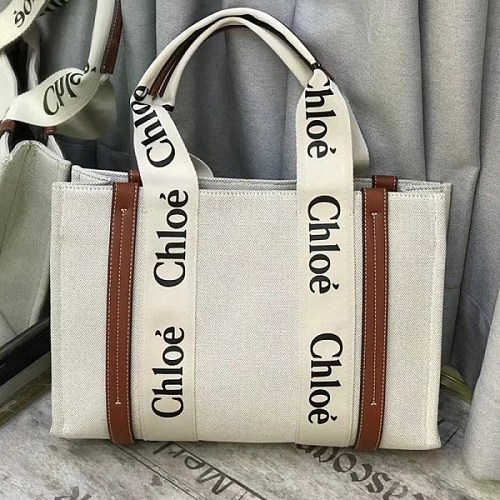 ★関税/送料込★ クロエ ウッディ コピー ミディアム トートバッグ 2モデルサイズ CHC21US383E6690U