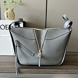 ロエベ ハンモック 偽物 Hammock Small Bag Lapistal スペチアーレ lol37678