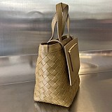 ボッテガヴェネタ スモール フリップ フラップ ハンドバッグ bol25654