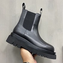 人気☆ボッテガ ヴェネタ 偽物 ザ・タイヤ ブーツ レインシューズ bov22408 人気☆ボッテガ ヴェネタ 偽物 ザ・タイヤ ブーツ レインシューズ bov22408